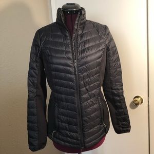 Heat ladies black light weight jacket.